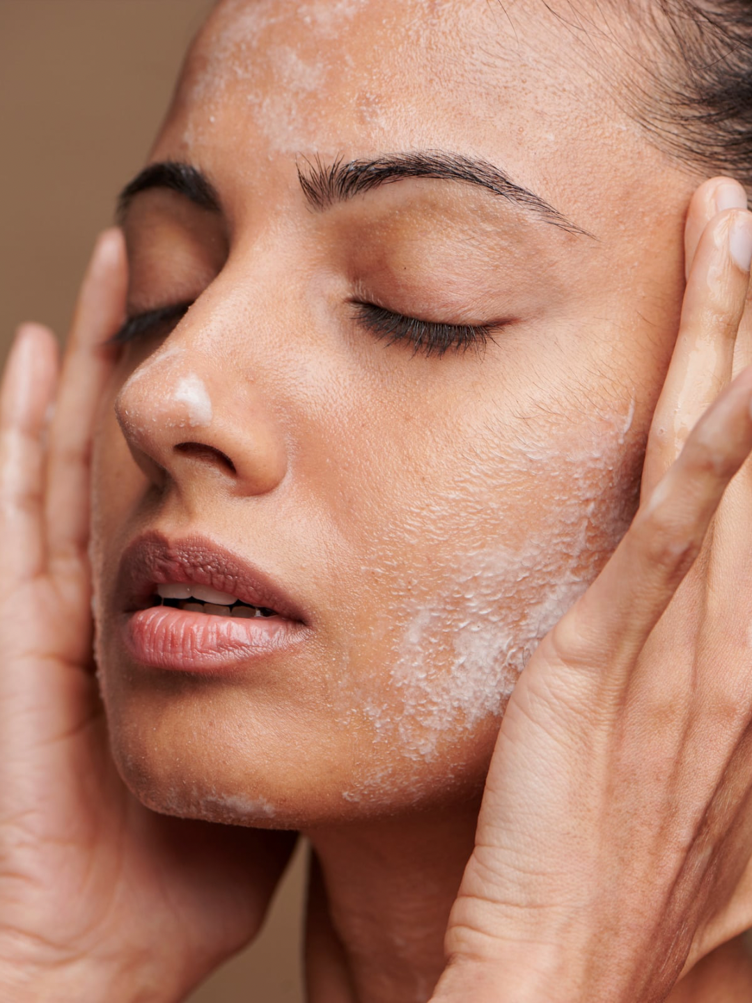 10 Daily Habits for Healthy-Looking Skin